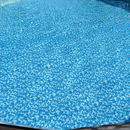 Fruskogorska Kuca - Andrevlje Lounge, Naselje Testera Prázdninový dům Cerevic